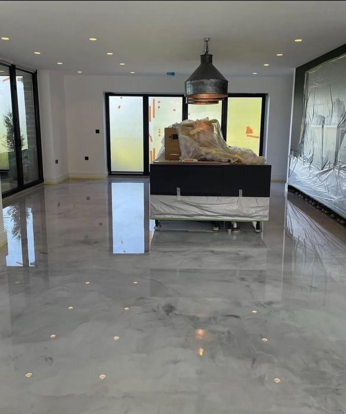 Metallic floor coating